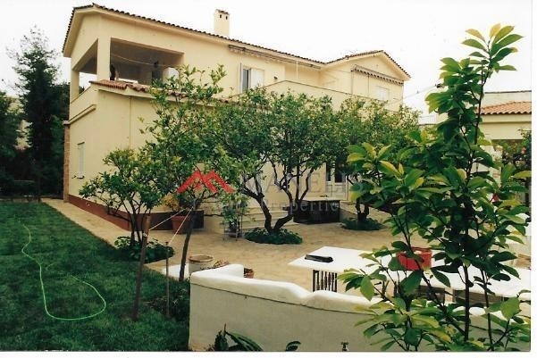 (For Sale) Residential Detached house || Athens North/Psychiko - 330 Sq.m, 5 Bedrooms, 2.000.000€ 